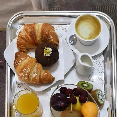 Xenia Hotel 3*