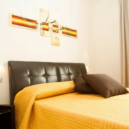 Xenia Вилласимиус